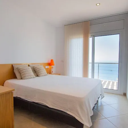 La Perla En Canyelles, Con Vistas Al Mar Holiday home *