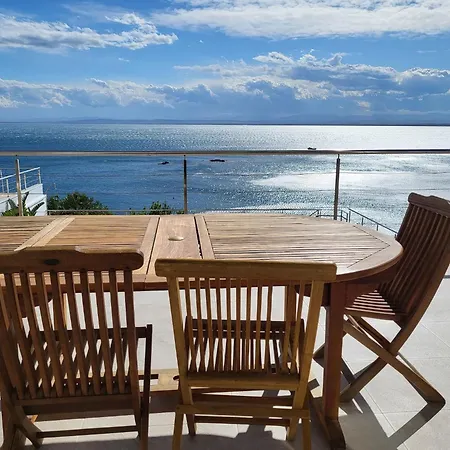La Perla En Canyelles, Con Vistas Al Mar Holiday home *